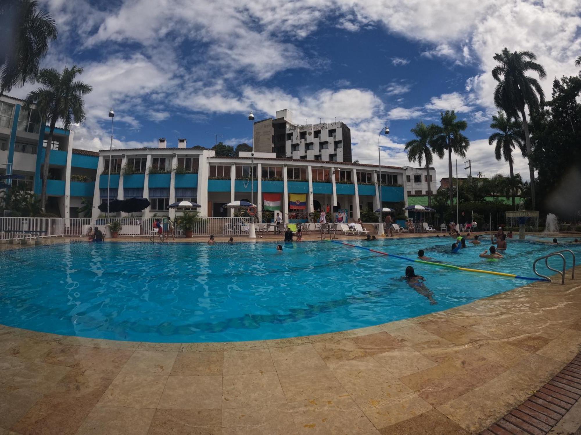 Hotel Bachue Girardot Exterior photo